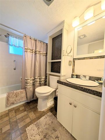 2319 CANAL DRIVE F26, Bradenton, FL 34207