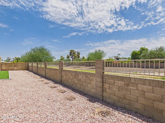 4101 E MANDAN Street, Phoenix, AZ 85044