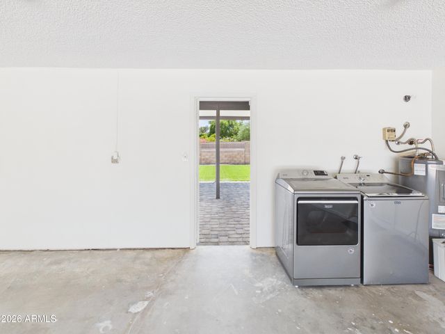 4101 E MANDAN Street, Phoenix, AZ 85044