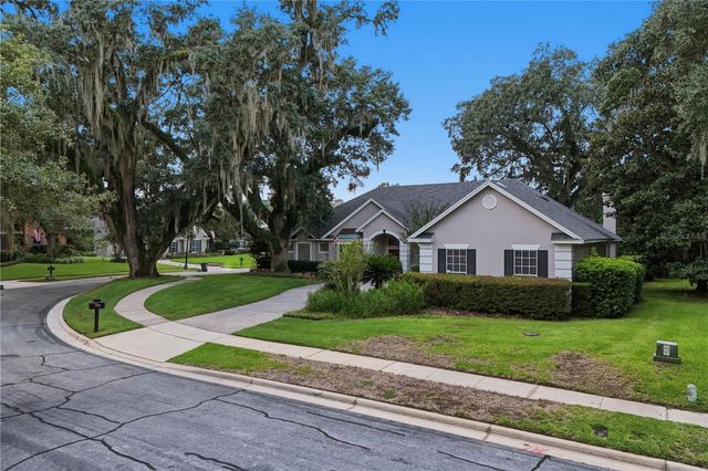 3780 CHARLESTON LOOP, Oviedo, FL 32765