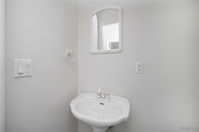 121 Meriwether Trace, Pike Road, AL 36064