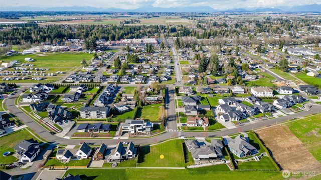 1701 Farmview Terrace, Lynden, WA 98264