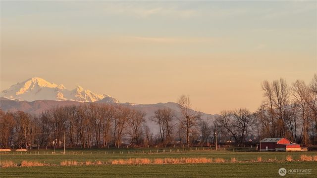 1701 Farmview Terrace, Lynden, WA 98264