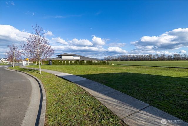1701 Farmview Terrace, Lynden, WA 98264