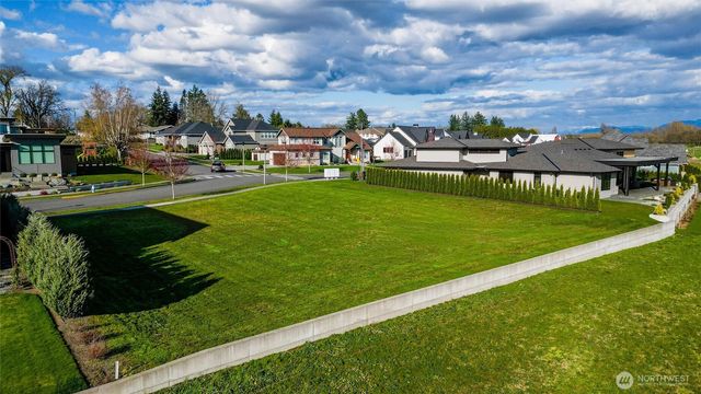 1701 Farmview Terrace, Lynden, WA 98264