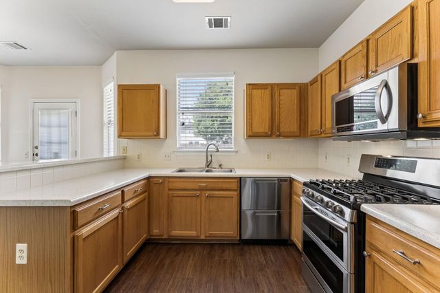 16816 Cranston DR, Round Rock, TX 78664