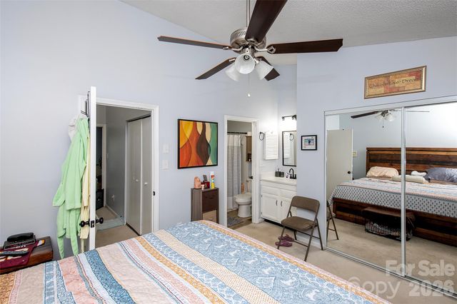 1637 Windsor Gate Lane, Charlotte, NC 28215