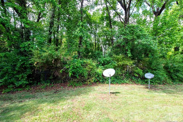 1637 Windsor Gate Lane, Charlotte, NC 28215