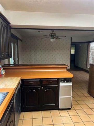 305 NW Tanglewood Cir, Lawton, OK 73505