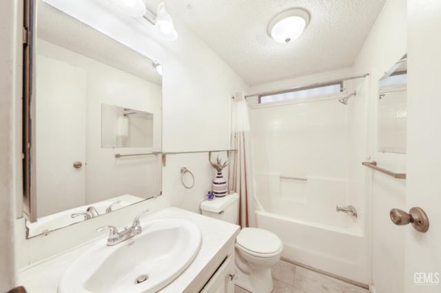 601 42nd Street, Bakersfield, CA 93301