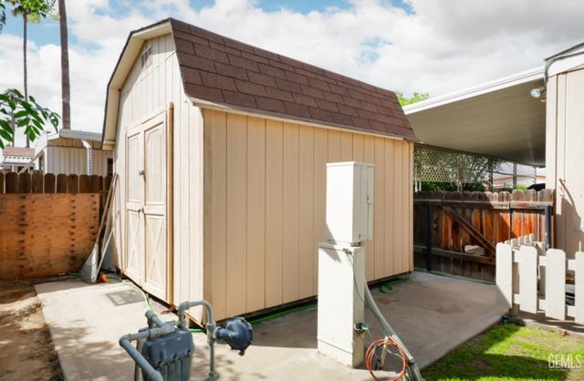 601 42nd Street, Bakersfield, CA 93301