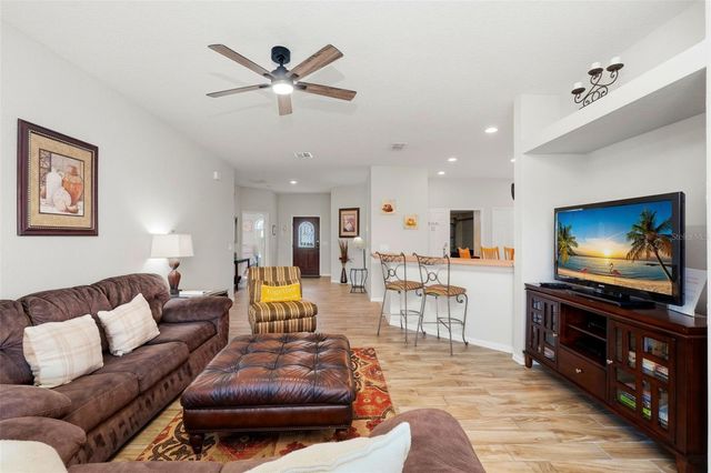 16602 LAZY BREEZE LOOP, Clermont, FL 34714