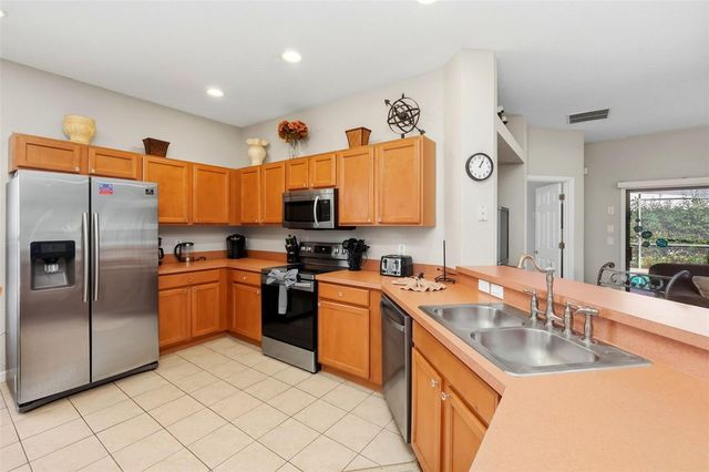 16602 LAZY BREEZE LOOP, Clermont, FL 34714