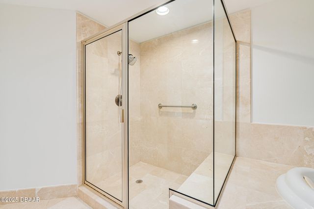 231 Riverside Dr Unit 507, Holly Hill, FL 32117