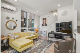 6313 9th Avenue NE #A, Seattle, WA 98115