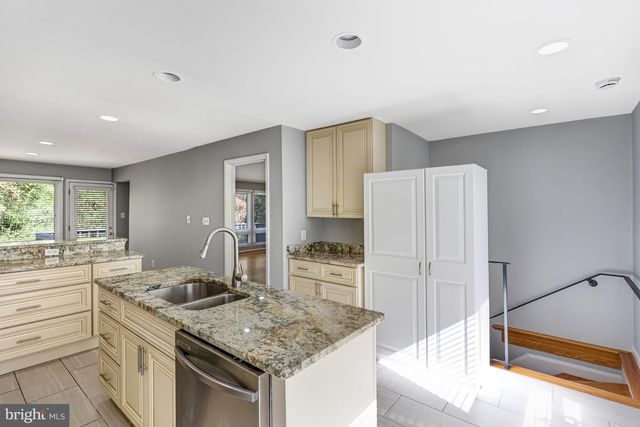 3712 MARYLAND ST, Alexandria, VA 22309