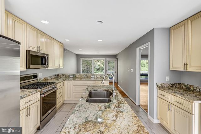3712 MARYLAND ST, Alexandria, VA 22309