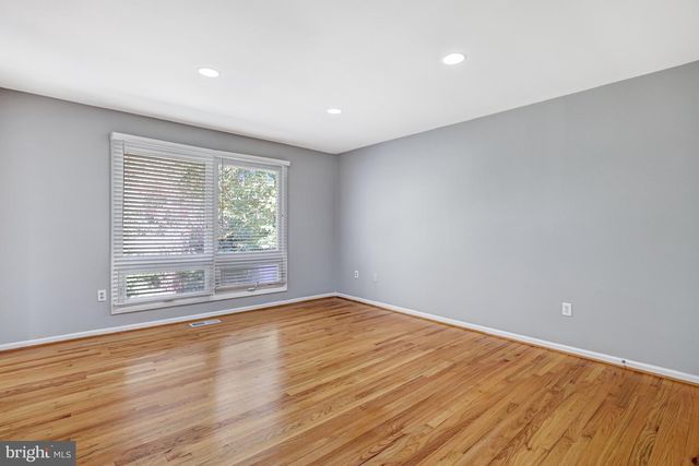 3712 MARYLAND ST, Alexandria, VA 22309