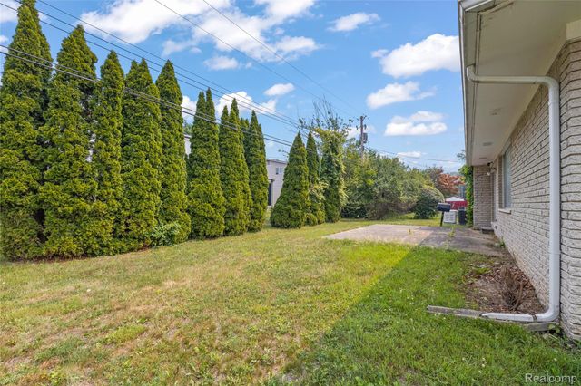 29540 Sharon Lane, Southfield, MI 48076