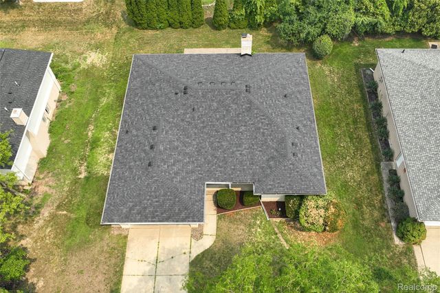 29540 Sharon Lane, Southfield, MI 48076