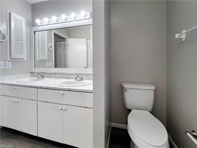 8350 Wren RD, Fort Myers, FL 33967