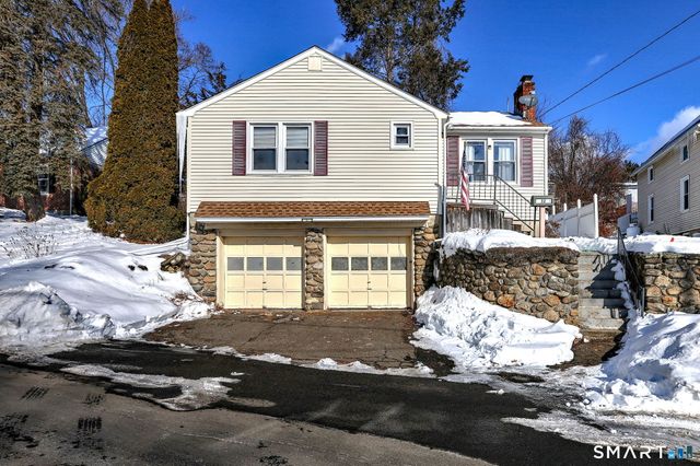 32 George Street, Seymour, CT 06483