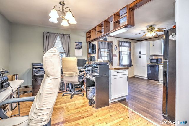 32 George Street, Seymour, CT 06483