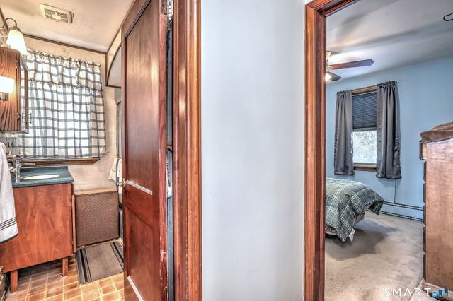 32 George Street, Seymour, CT 06483