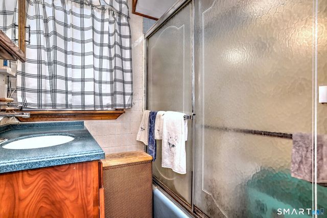 32 George Street, Seymour, CT 06483