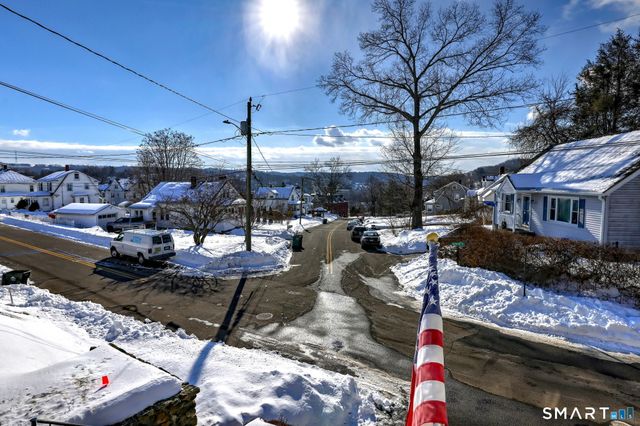 32 George Street, Seymour, CT 06483