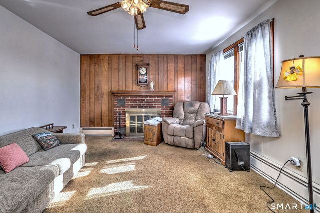 32 George Street, Seymour, CT 06483