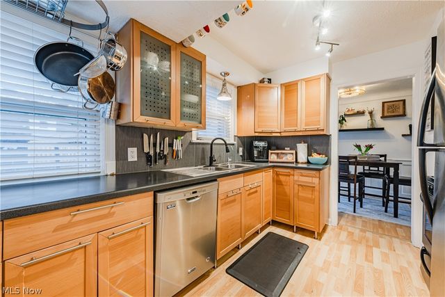 17413 Glenshire Avenue, Cleveland, OH 44135