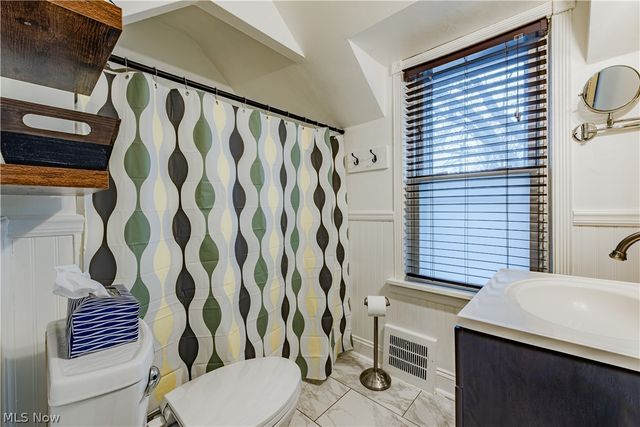 17413 Glenshire Avenue, Cleveland, OH 44135