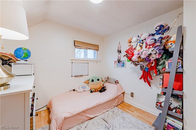 17413 Glenshire Avenue, Cleveland, OH 44135