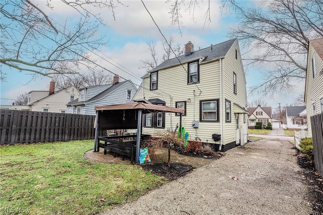 17413 Glenshire Avenue, Cleveland, OH 44135