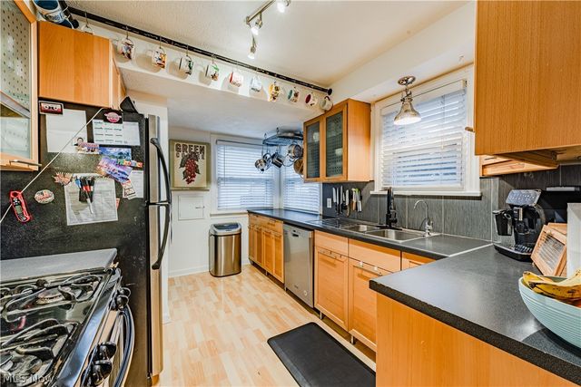 17413 Glenshire Avenue, Cleveland, OH 44135