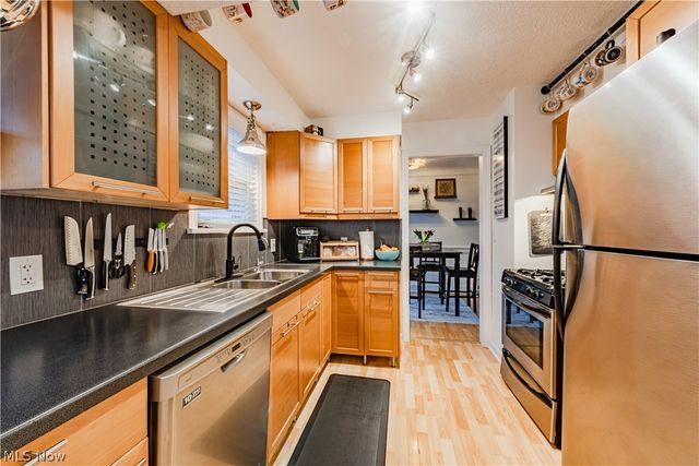 17413 Glenshire Avenue, Cleveland, OH 44135