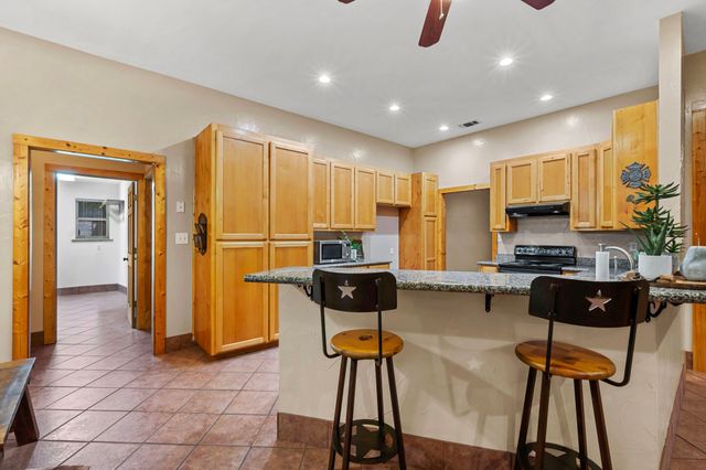 6909 Running Deer Court, Granbury, TX 76049