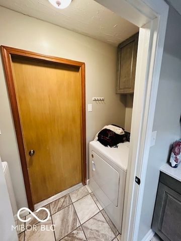 209 Brighton Court, Greenwood, IN 46143