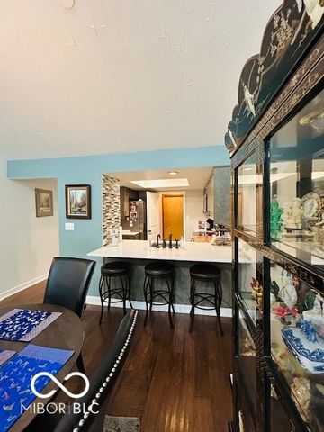 209 Brighton Court, Greenwood, IN 46143