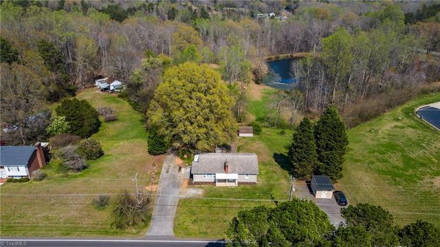 3283 US Highway 64, Advance, NC 27006