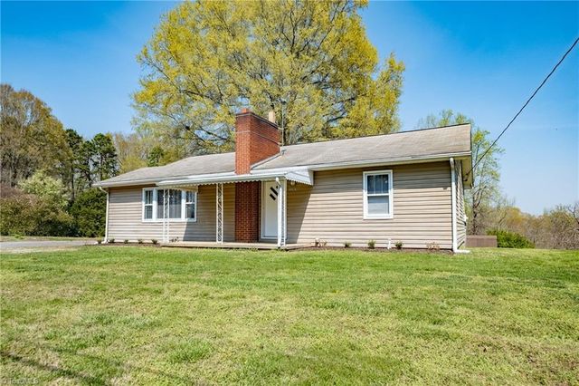 3283 US Highway 64, Advance, NC 27006