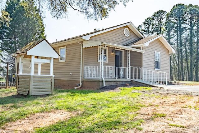 3283 US Highway 64, Advance, NC 27006