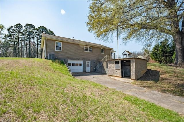 3283 US Highway 64, Advance, NC 27006
