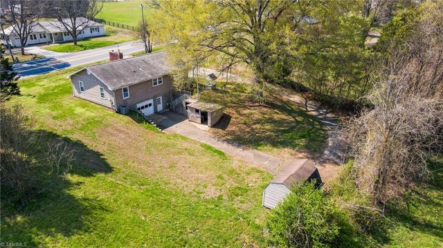 3283 US Highway 64, Advance, NC 27006