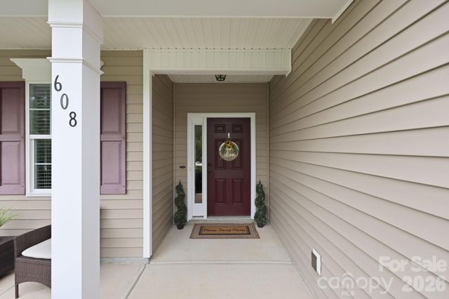 608 Augustus Lane, Mount Holly, NC 28120