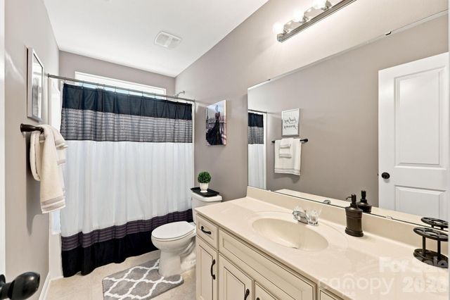 608 Augustus Lane, Mount Holly, NC 28120