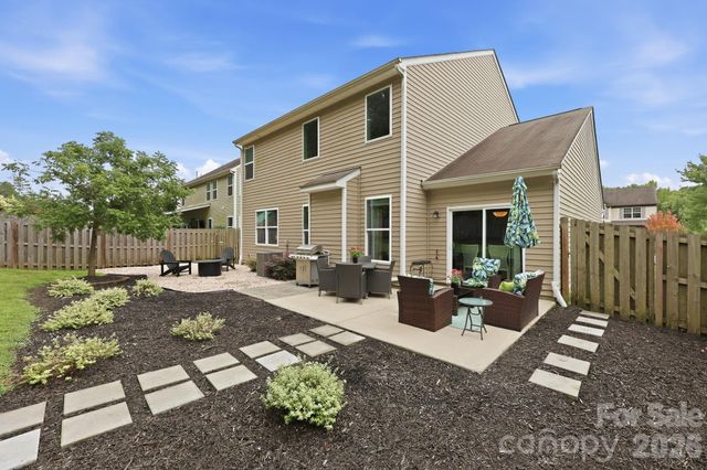 608 Augustus Lane, Mount Holly, NC 28120