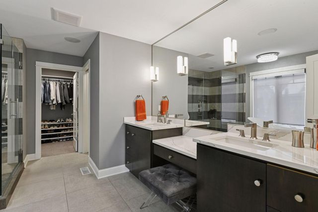 633 Park Street E, Wayzata, MN 55391