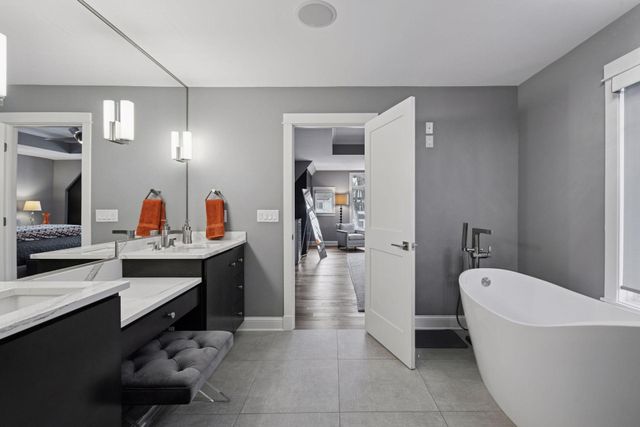 633 Park Street E, Wayzata, MN 55391